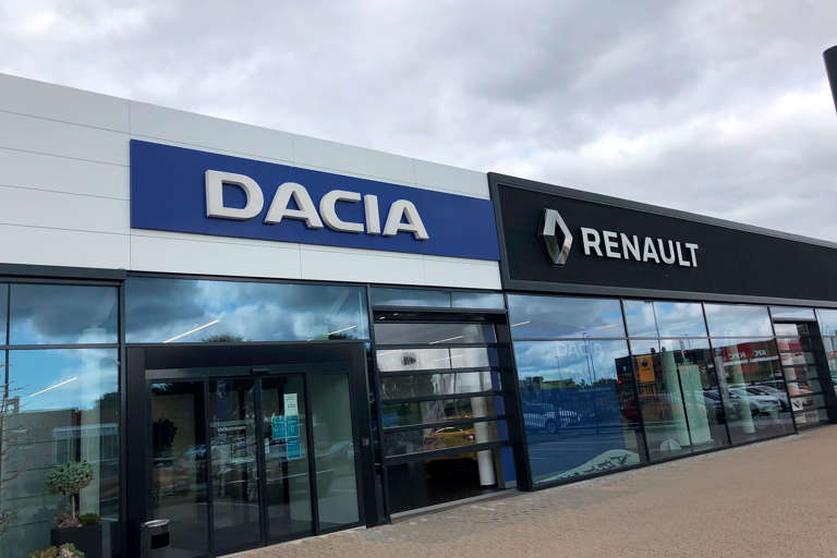 Ejner Hessel Dacia & Renault Facade 2024