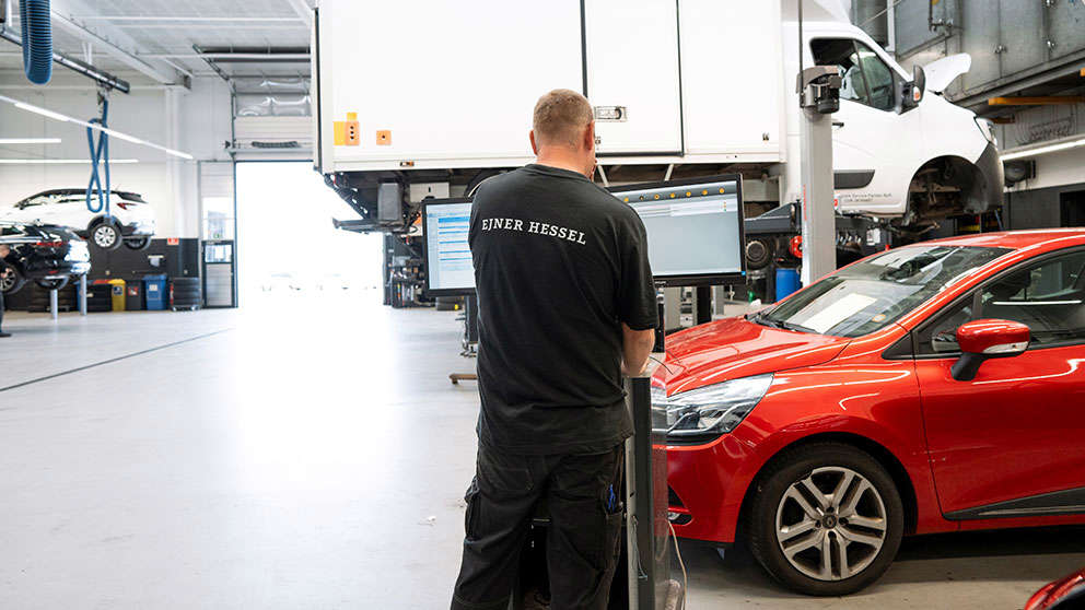 Ejner Hessel Værksted Renault 2