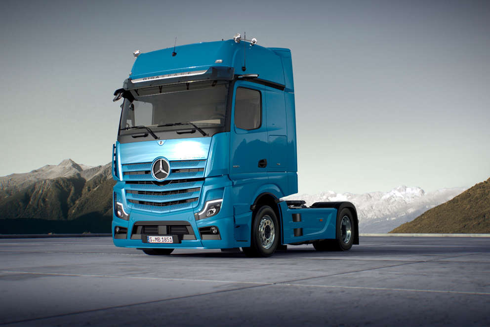 Mercedes Benz Trucks Blaa 2023