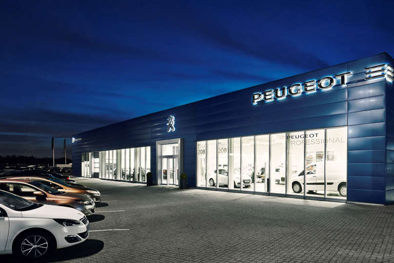 P Christensen Peugeot Kolding Facade 2024