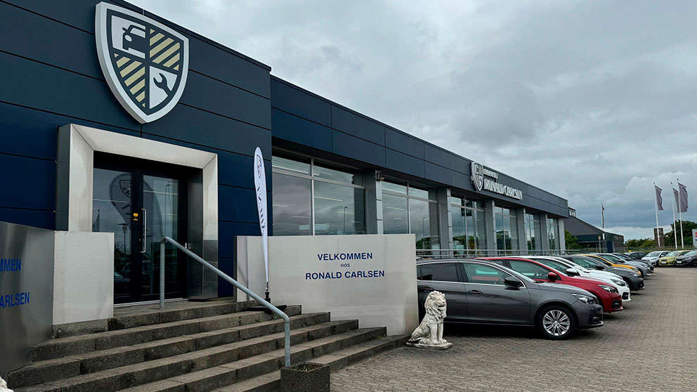 Ronald Carlsen Facade 2024