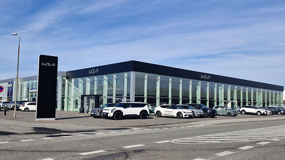 Pedersen & Nielsen Risskov Kia Facade 2025