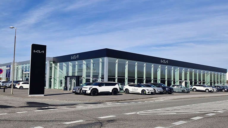 Pedersen & Nielsen Risskov Kia Facade 2025