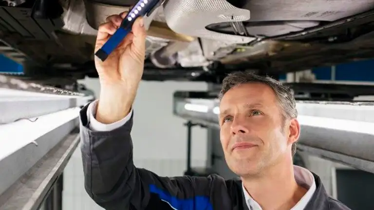 Ford Service Fabriksbillede 2
