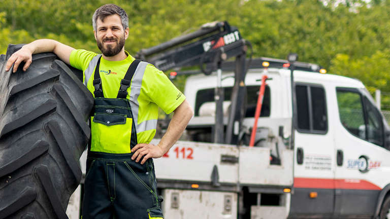 Super Dæk Service Med Traktordæk