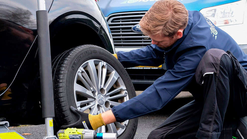 Hjulster Billede Med Mand