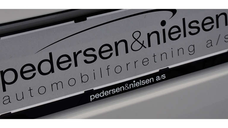 Pedersen Og Nielsen Nrpladeramme