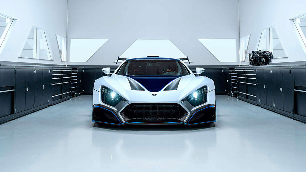 ZENVO Front 2025