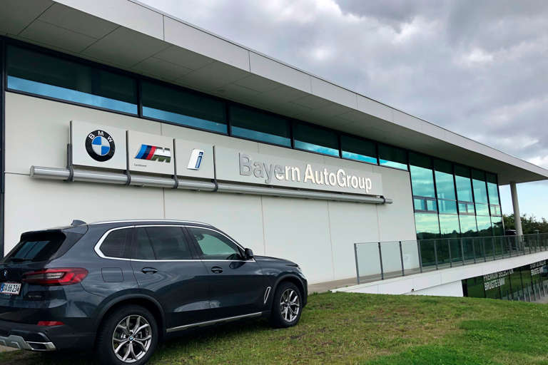 Bayern Autogroup Facade 1