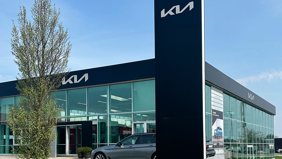 Nellemann KIA Facade 2026