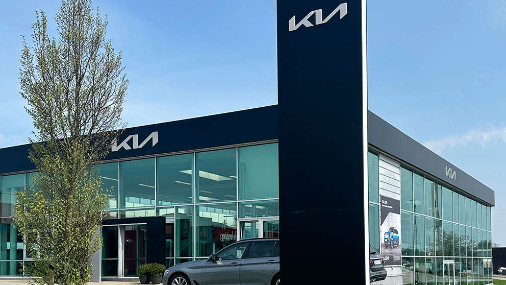 Nellemann KIA Facade 2026