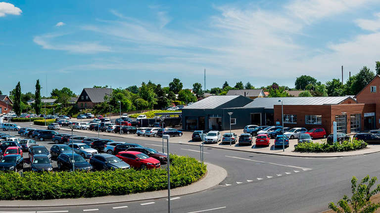 S.E.J. Biler Facade 2025